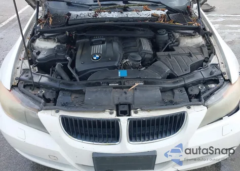 2008 BMW 328Xi из США, поврежденный, VIN WBAVC73558KP36846